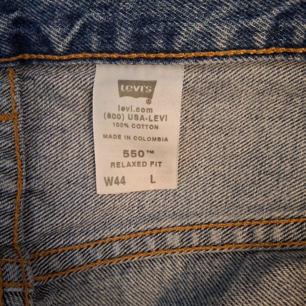 Levi's Men 550 Blue Jean Shorts High-Waisted Relaxed Fit Sz 44 - Picture 8 of 8
